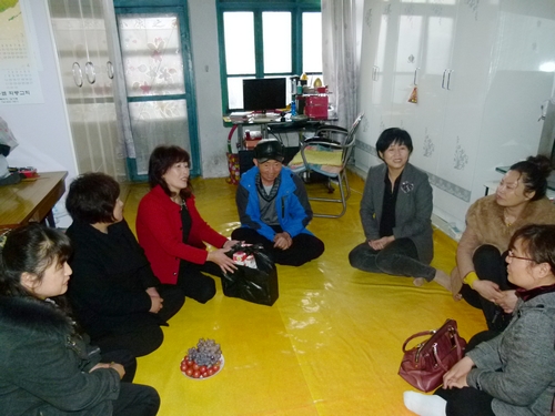 看望崔顺珍委员.JPG
